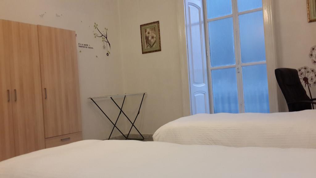 نابولي Youthhome B&B المظهر الخارجي الصورة